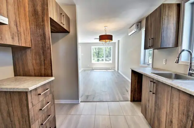 APPARTEMENT 4 1/2 À LOUER – DERNIER ÉTAGE - Photo 7