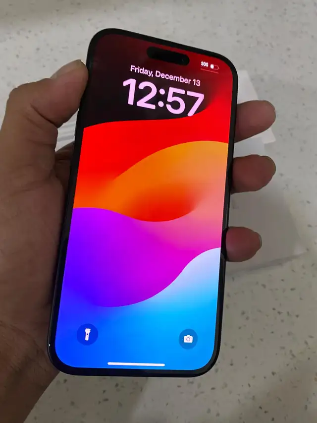 iPhone 15 256gb Airpods Package/Delivery - Photo 5