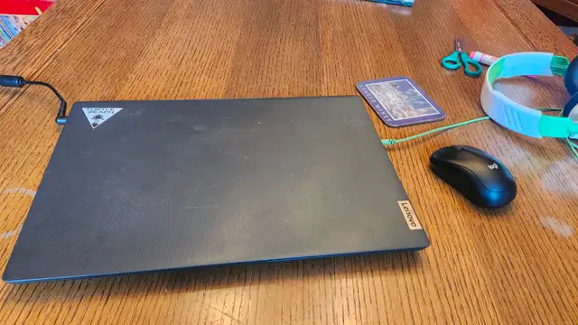 Lenovo laptop (2021) - Photo 3