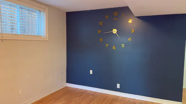 BRIGHT, INDEPENDENT BASEMENT APARTMENT - Photo 3