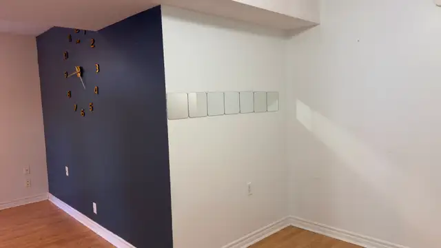 BRIGHT, INDEPENDENT BASEMENT APARTMENT - Photo 4