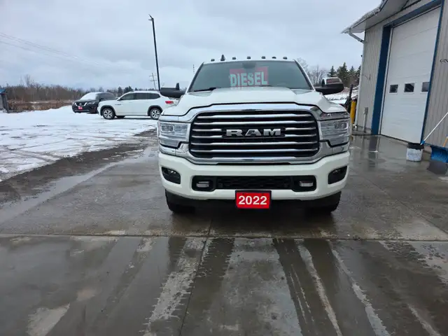2022 RAM 2500 Limited Longhorn Cummins Diesel Crew Cab 4x4 - Photo 2