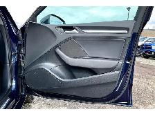 2018 Audi A3 Komfort 2.0T | Premium Pkg | Sunroof | AWD - Photo 19