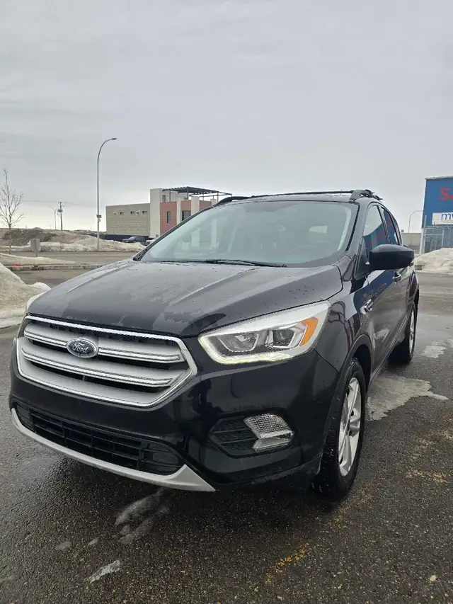 2018. FORD ESCAPE SEL