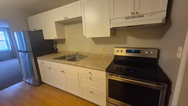 Napanee, downtown 2 bedroom apartment - Photo 3