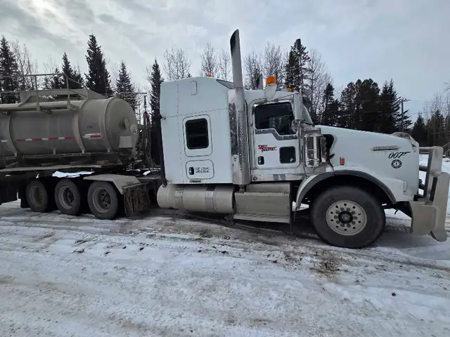 NOW HIRING, FULL TIME TANK TRUCKER!