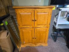 Oak Bookcase/Cupboard