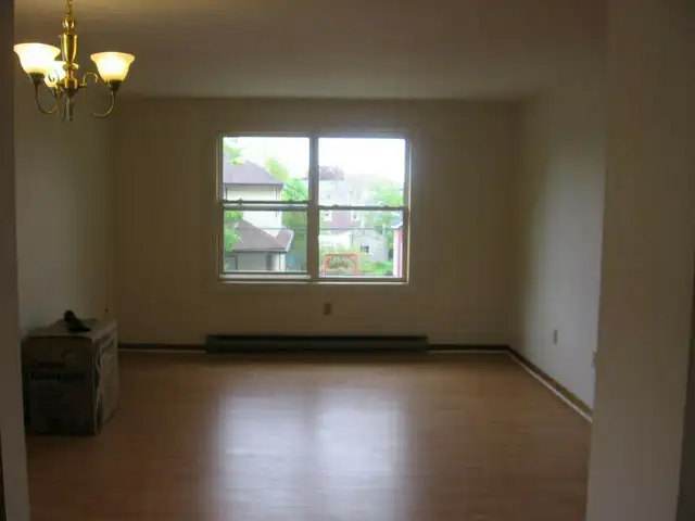 Spacious 2 Bedroom   Den Apartment Central Halifax, Allan Street