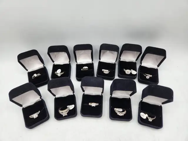 10k / 14k / 18k / Platinum Women's Rings with Diamonds