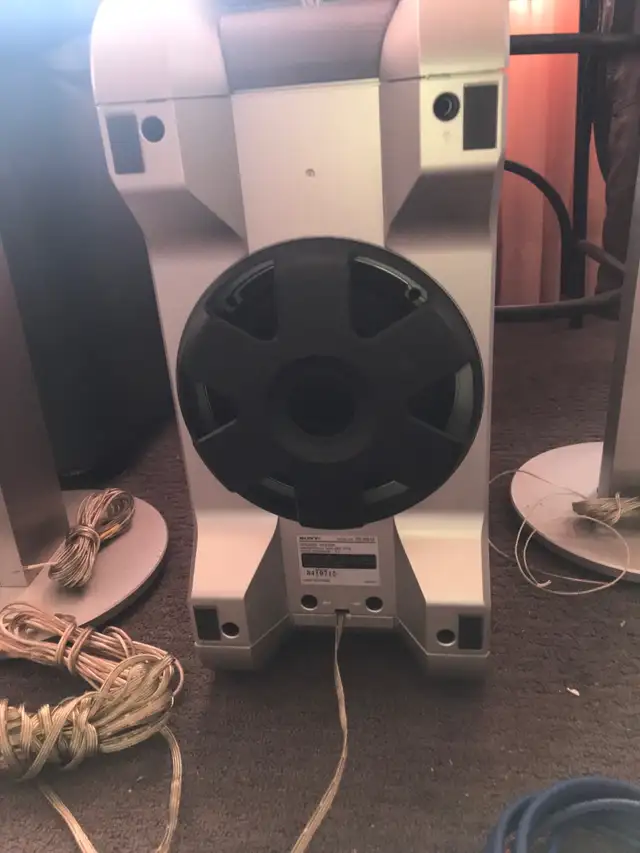 Sony surround sound stereo speakers - Photo 6