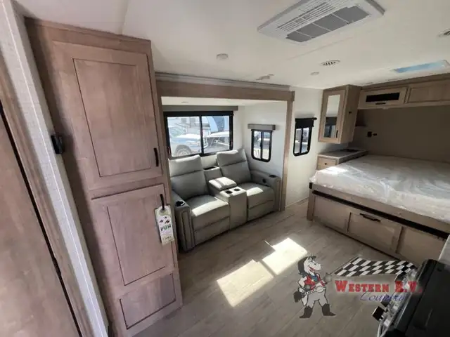 2025 Palomino SolAire 2080RBS - Photo 9