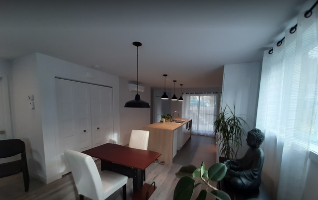 Chambre à louer à Charlemagne $ 650 / mois - Photo 7