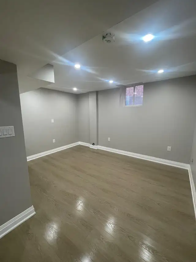 Brand new 2 bedroom 2 washroom basement apartment - Photo 3