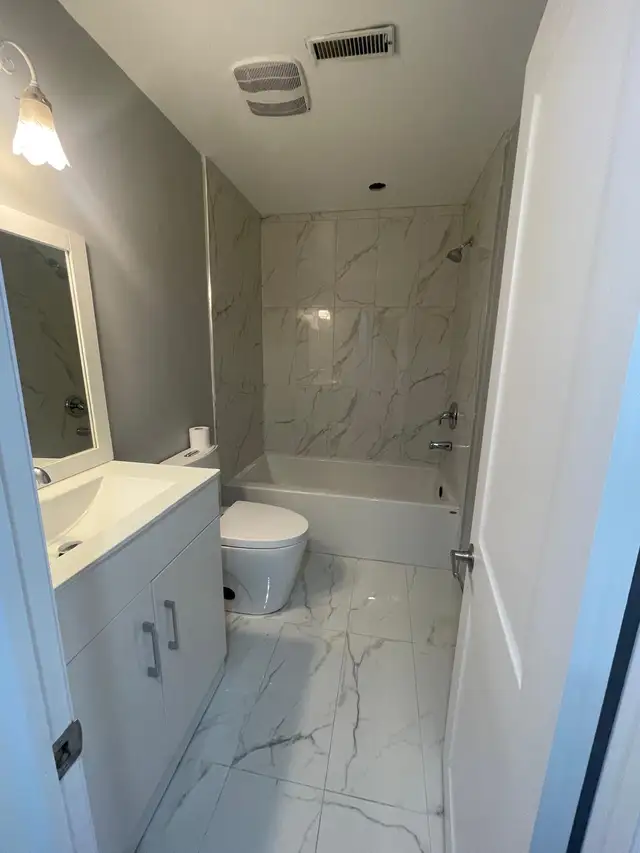 Brand new 2 bedroom 2 washroom basement apartment - Photo 7