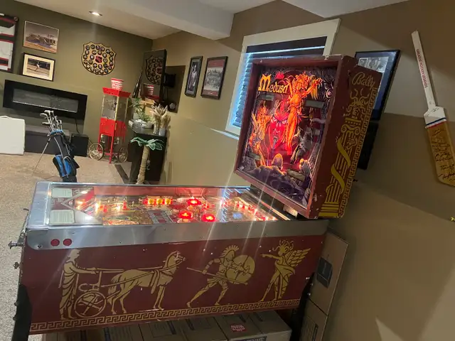Medusa pinball machine - Photo 5
