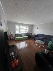 2 Sharing & Private Room for rent in Scarborough