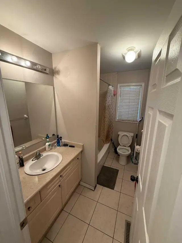 2 sharing & private room for rent in Scarborough - Photo 6