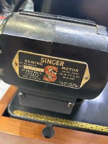 Singer 306K Sewing Machine In Case - Photo 4