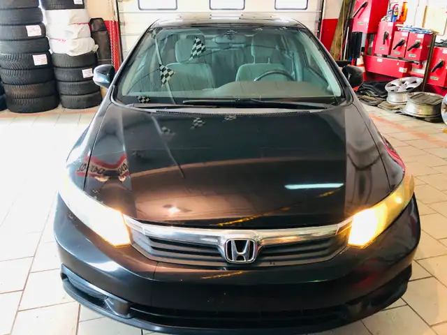 HONDA CIVIC EX AUCUNE ROUILLE/ TOIT FULL/ TRÈS BONNE MÉCANIQUE/ - Photo 2