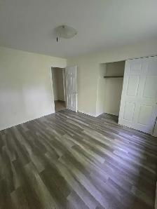Waterfront 2BR - Reno'd - July/Aug 1st - Heat/Wat/Pkg Included! - Photo 13