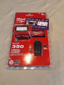 Milwaukee 2103 350 lumens headlamp NEW