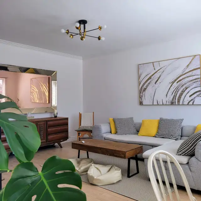 4½ meublé tout inclus – 2 chambres – Disponible avril – 2400$/mo