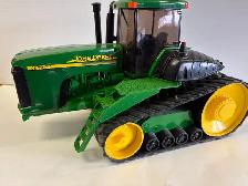 Large tractor collection - Photo 8