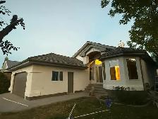 Save 10% NOW on Bookings in April - Photo 5