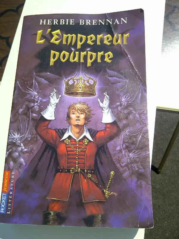 BON ROMAN NEUF ADO L'EMPEREUR POURPRE HERBIE BRENNAN 441PAG$5.00