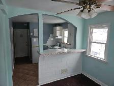 All inclusive 2 bedrooms Apt. CLEAN and quiet, available for May