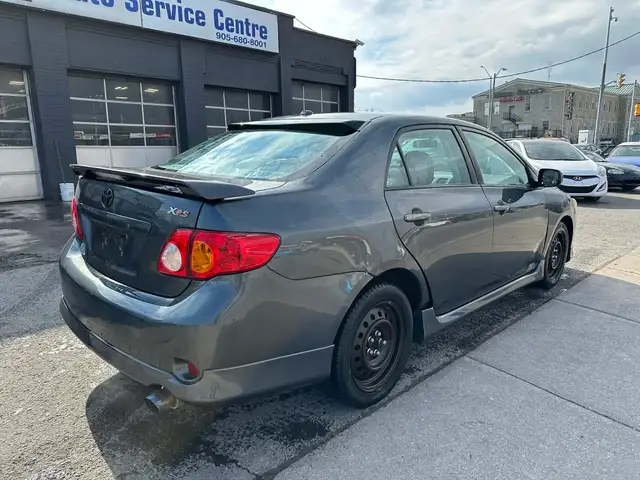 2010 Toyota Corolla XRS - Photo 4