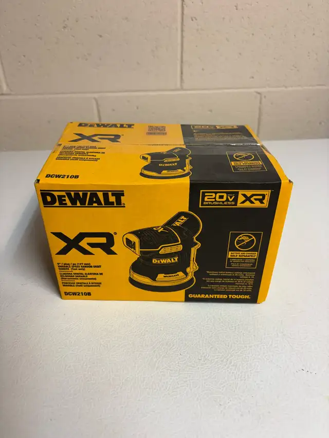 DeWalt Cordless Sander - Photo 4