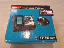 Makita Y-00309  18v LXT  Battery and Charger NEW