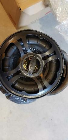 bazooka subwoofer w/Lanzaar Max speaker - Photo 3