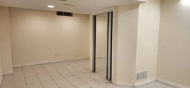 One Bedroom Basement Apartment - Photo 3