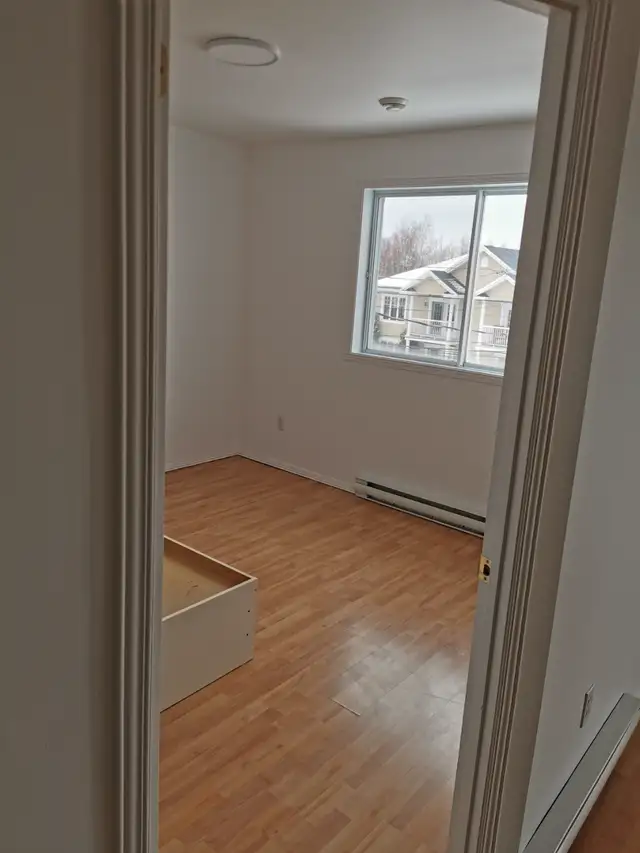 Grand 4 1/2 récent - Photo 8