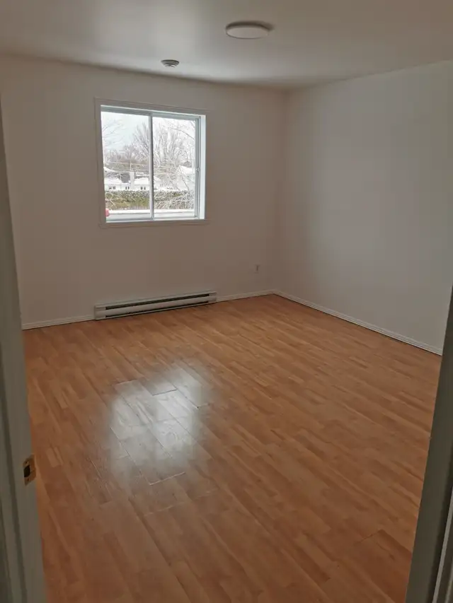 Grand 4 1/2 récent - Photo 9