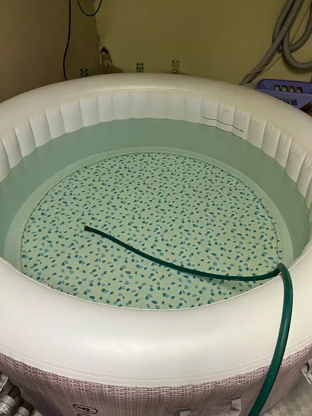 Saluspa  Hot tub