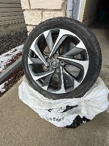 2017 Toyota Corolla – Manual – Reliable & Fuel Efficient - Photo 10