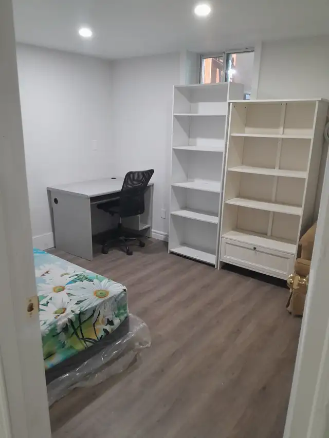 private furnished room available Scarborough 680 - Photo 2