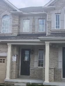 3 Bedrooms Townhouse/1 Bedroom Basement in Brampton