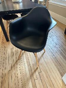 6 Eiffel Chairs - Photo 5