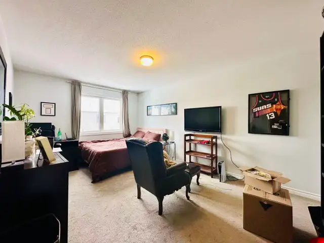 Half Moon Bay End Unit 4-bedroom townhouse for rent - Photo 7