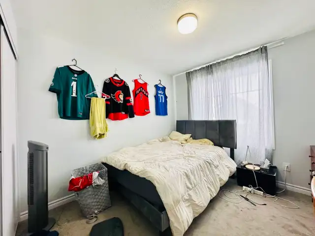 Half Moon Bay End Unit 4-bedroom townhouse for rent - Photo 8