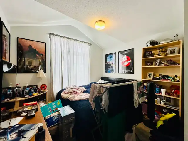 Half Moon Bay End Unit 4-bedroom townhouse for rent - Photo 9