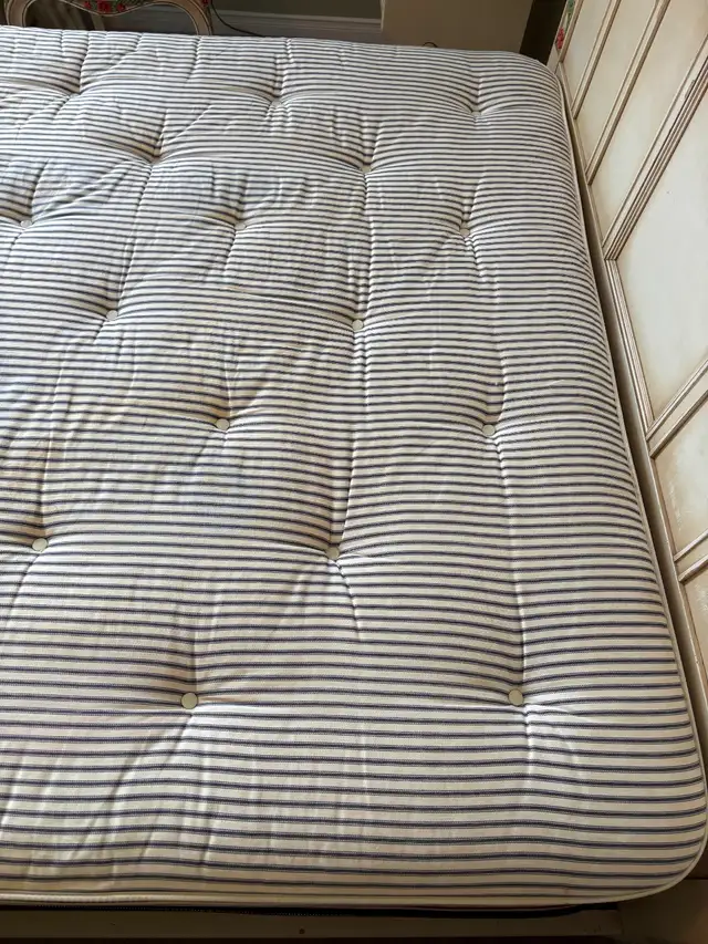 3/4 Size Bed Set - Photo 6