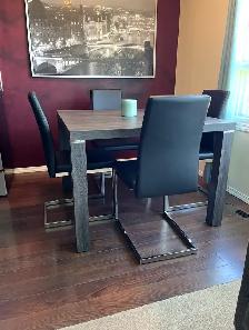 Table and chair set