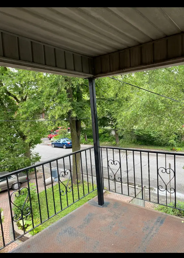 OLD OTTAWA SOUTH - 2 BEDROOM APT! - Photo 2