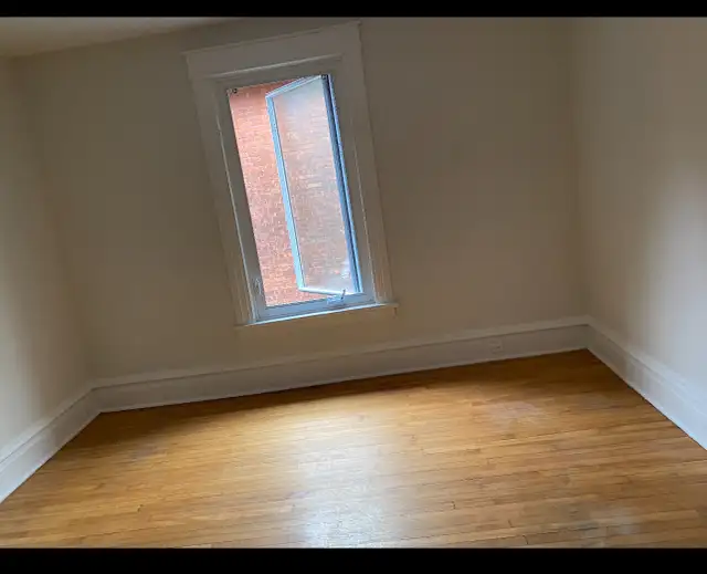 OLD OTTAWA SOUTH - 2 BEDROOM APT! - Photo 5