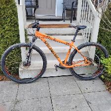 Specialized Rockhopper 29er Mountain Bike With Disc Brakes